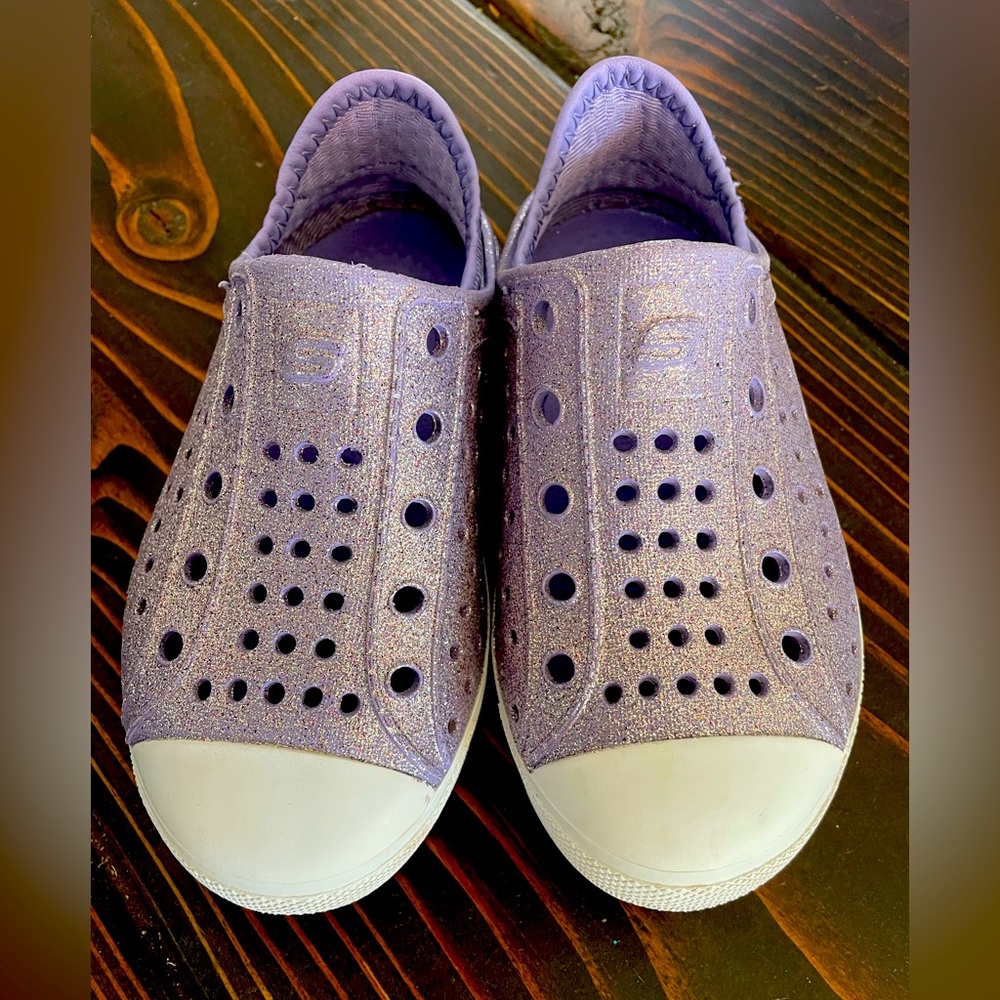 Skechers Slip on Girls Size 9